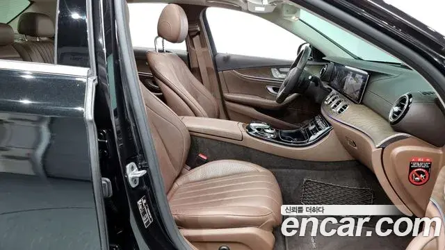 Mercedes-Benz E-Class 2019 — Şəkil 2/20