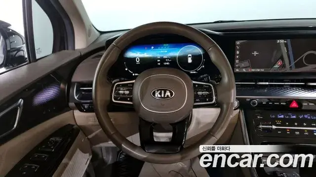Kia Carnival 2021 — Photo 5/20
