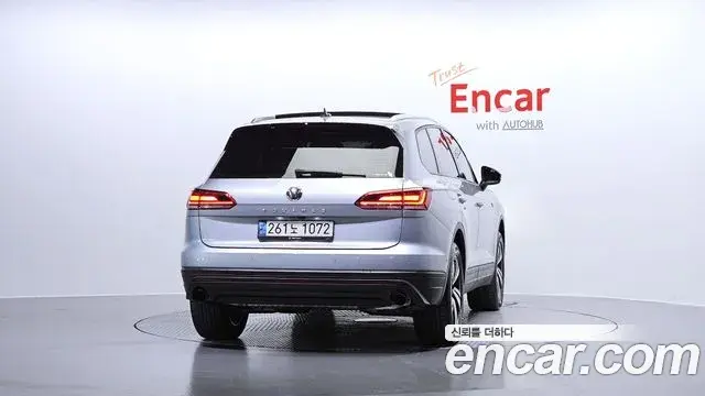 Volkswagen Touareg 2020 — Фото 4/20