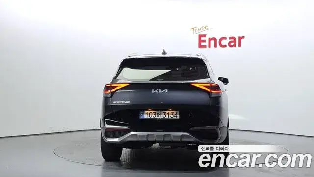 Kia Sportage 2023 — Şəkil 18/20