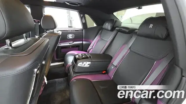 Rolls-Royce Ghost 2020 — ფოტო 1/20