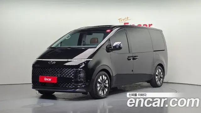 Hyundai Staria 2023 — ფოტო 1/20