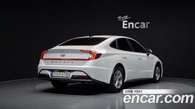 Hyundai Sonata Hybrid 2020 — Photo 6/20