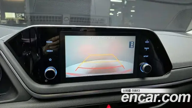 Hyundai Sonata Hybrid 2020 — Photo 7/20