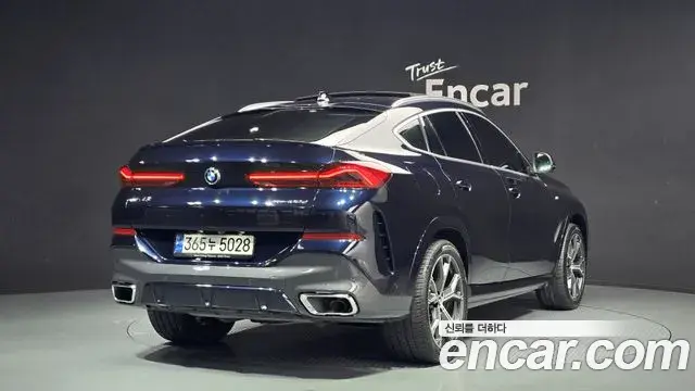 BMW X6 2022 — Фото 1/20