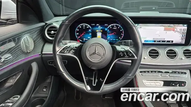 Mercedes-Benz E-Class 2022 — ფოტო 1/20