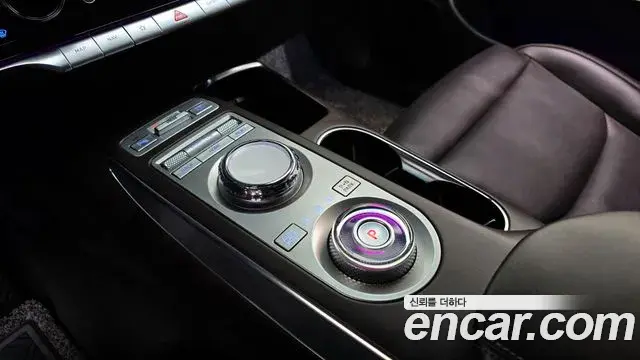 Genesis GV70 2021 — ფოტო 10/20