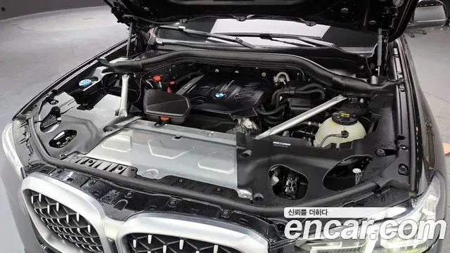 BMW X4 2022 — Photo 11/20