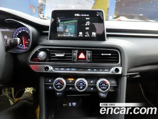 Genesis G70 2019 — Photo 19/20