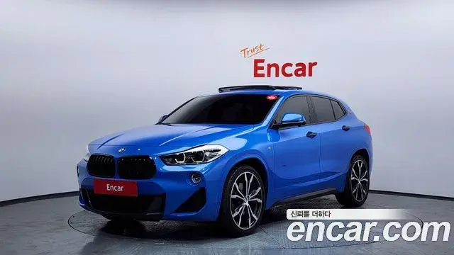 BMW X2 2018 — Şəkil 8/20