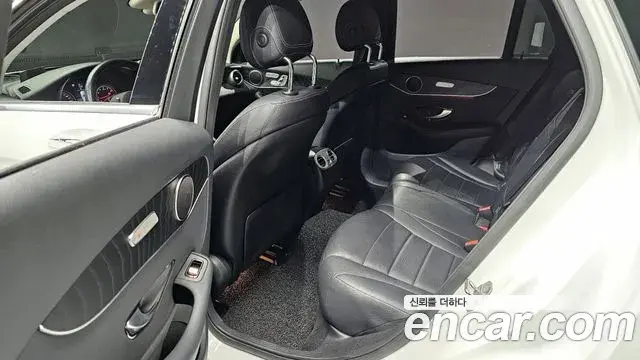 Mercedes-Benz GLC-Class 2019 — Фото 12/20