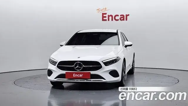 Mercedes-Benz A-Class 2024 — Şəkil 10/20