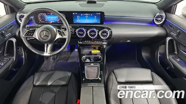Mercedes-Benz A-Class 2024 — Şəkil 17/20