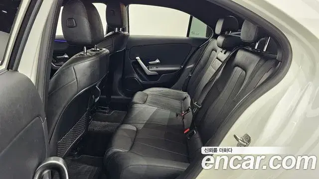 Mercedes-Benz A-Class 2024 — Şəkil 12/20