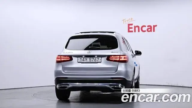 Mercedes-Benz GLC-Class 2018 — Şəkil 14/29