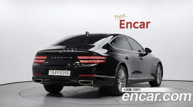 Genesis G80 2023 — Photo 18/20