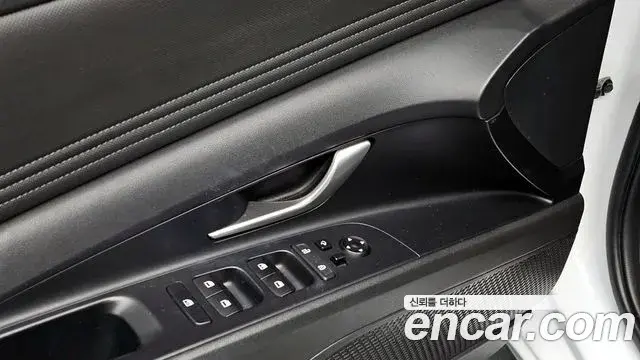 Hyundai The New Avante Hybrid 2020 — ფოტო 16/20