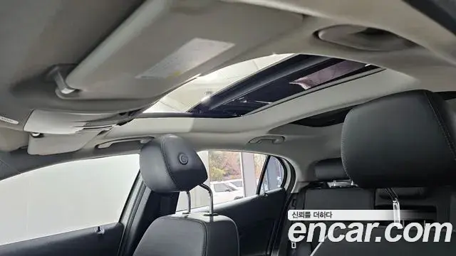 Mercedes-Benz GLA-Class 2019 — Şəkil 9/20