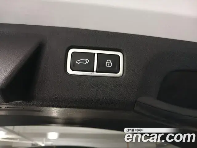 Kia Sorento 2020 — ფოტო 16/20