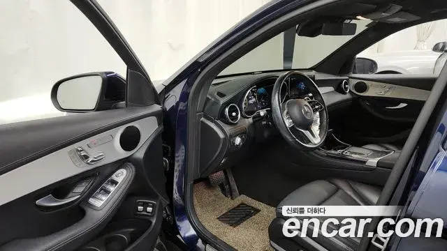 Mercedes-Benz GLC-Class 2020 — ფოტო 16/20