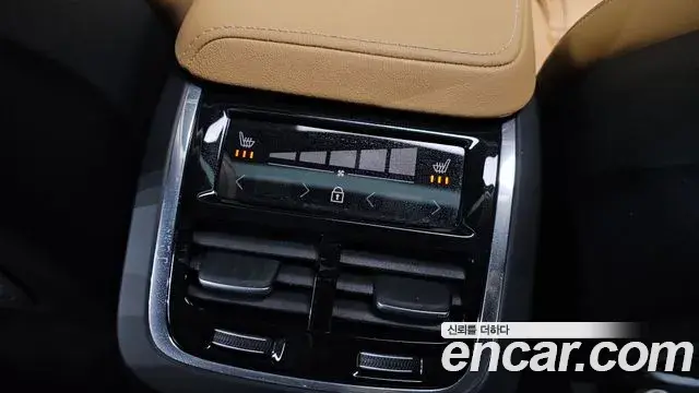 Volvo S60 2024 — Şəkil 1/20