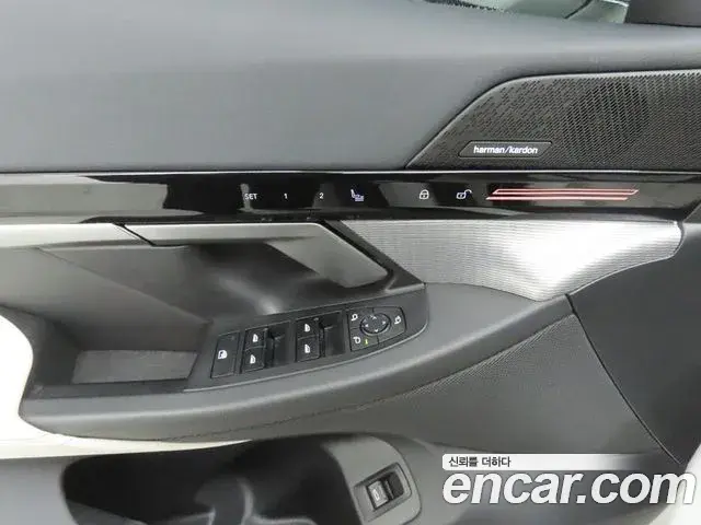 BMW 5 Series 2024 — ფოტო 9/20
