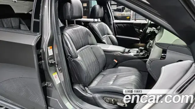 Lexus LS500 2018 — Şəkil 11/20