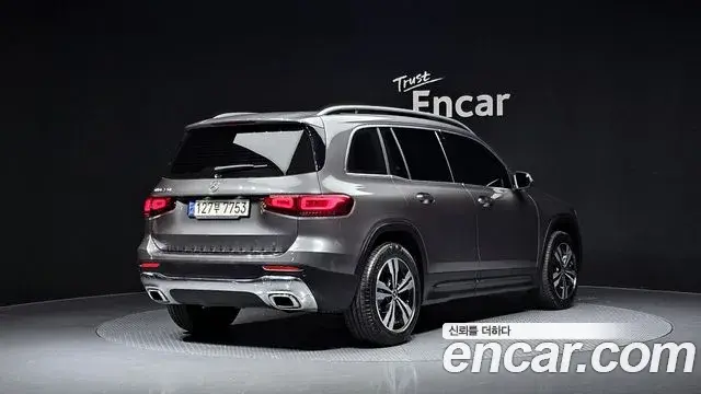 Mercedes-Benz GLB-Class 2021 — Şəkil 4/20