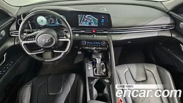 Hyundai The New Avante Hybrid 2021 — Photo 5/20
