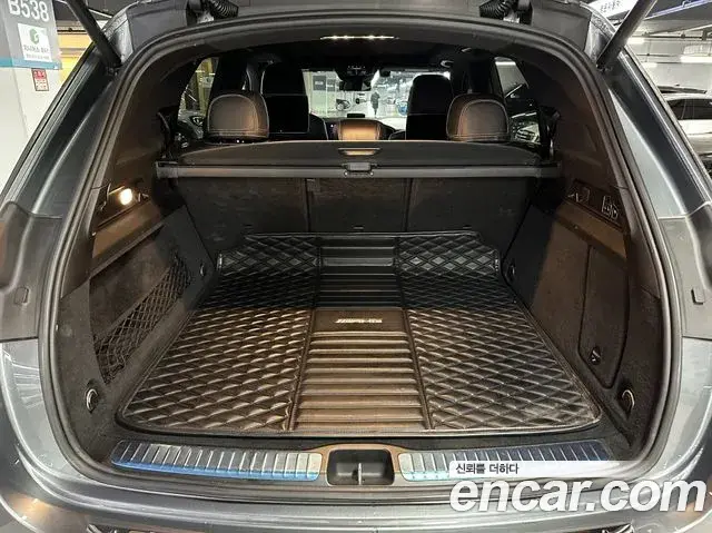 Mercedes-Benz GLE-Class 2020 — Photo 10/20