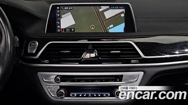 BMW 7 Series 2018 — ფოტო 3/20