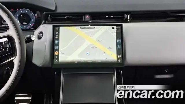 Land Rover Range Rover Velar 2024 — Photo 6/20