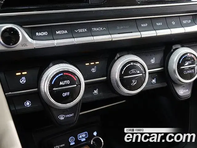 Genesis G70 2019 — ფოტო 9/20