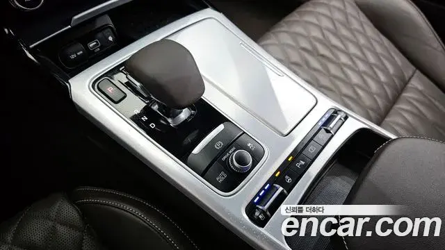 Kia Stinger Meister 2022 — ფოტო 15/20
