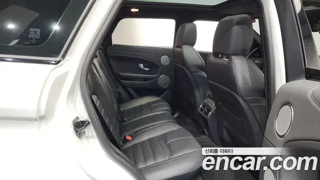 Land Rover Range Rover Evoque 2019 — Фото 12/20