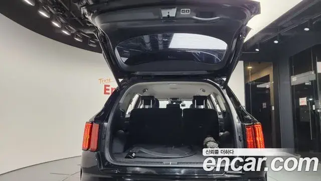 Kia Sorento 2021 — Фото 20/20