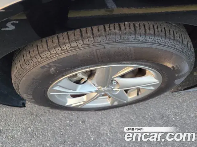 Hyundai Sonata Hybrid 2019 — Photo 19/20