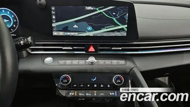 Hyundai The New Avante Hybrid 2022 — Şəkil 9/20