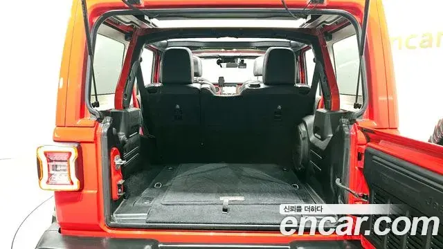 Jeep Wrangler 2020 — Photo 14/20