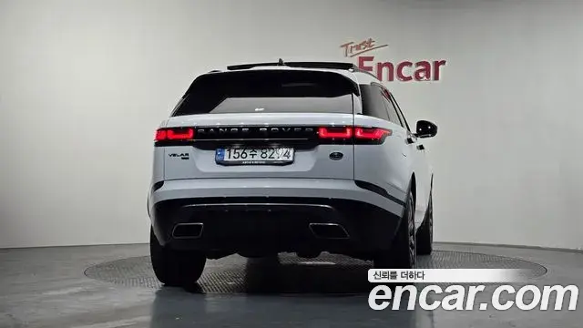 Land Rover Range Rover Velar 2022 — Фото 3/20