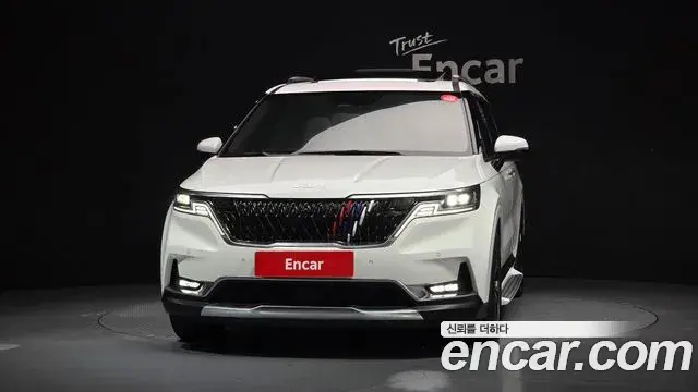 Kia Carnival 2021 — Фото 2/20