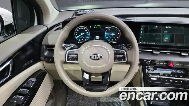Kia Carnival 2021 — Фото 12/20