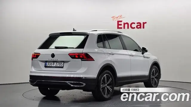 Volkswagen Tiguan 2024 — ფოტო 20/20