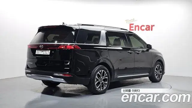 Kia Carnival 2021 — Фото 2/20