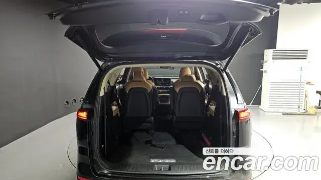 Kia Carnival 2022 — Фото 20/20