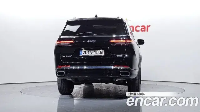 Jeep Grand Cherokee 2022 — ფოტო 1/20