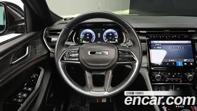 Jeep Grand Cherokee 2022 — ფოტო 3/20