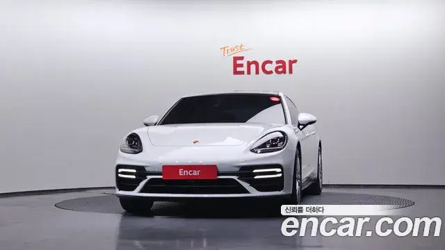 Porsche Panamera 2022 — Photo 12/20