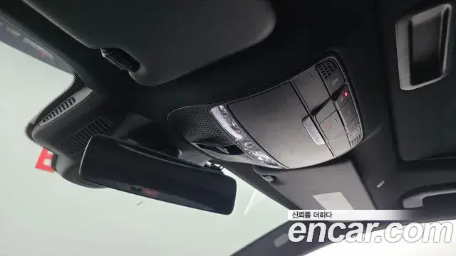 Mercedes-Benz E-Class 2021 — Фото 19/20