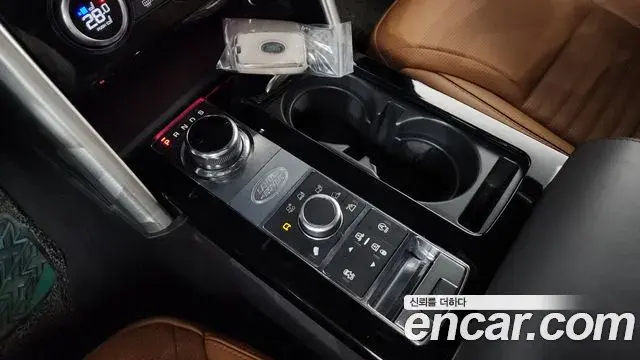 Land Rover Discovery 5 2019 — Photo 6/20